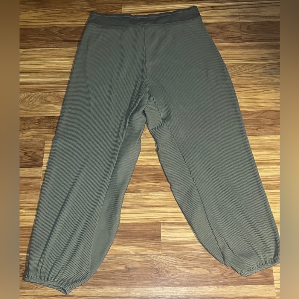 Free People Olive Ribbed Drawstring Joggers - Picture 3 of 9